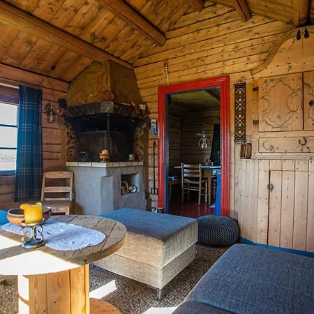 Olestolen Lodge *